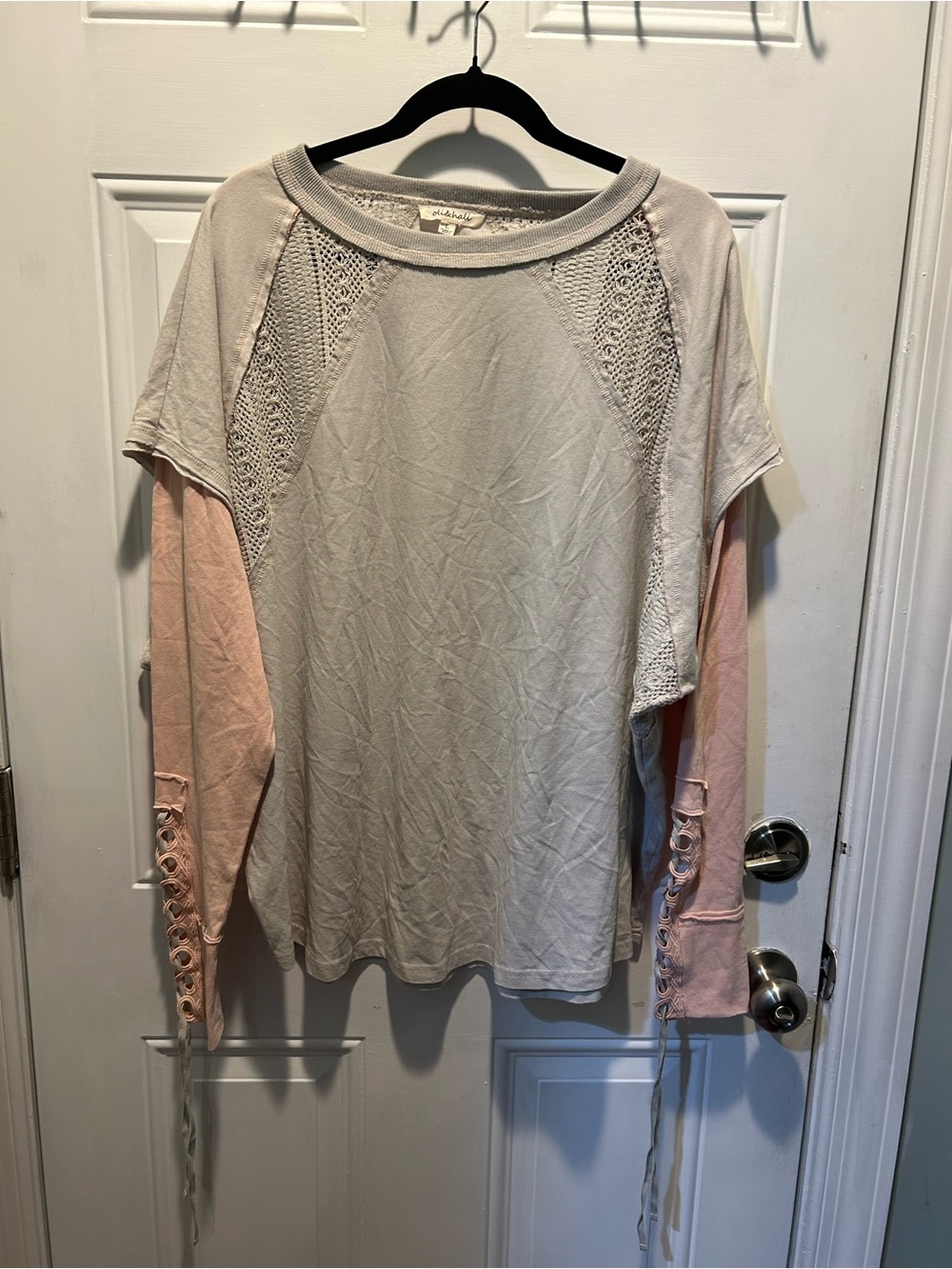 Oli & Hali Light Pink & Cream Lace-Detail Long Sleeve Top